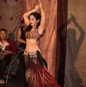 Meet your Posher, Jillian